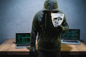 Comment la cybercriminalité affecte-t-elle la société ?